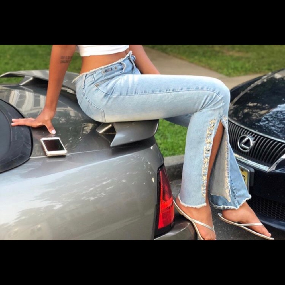 Low Rise Split Flare Jeans - Picture 2 of 2